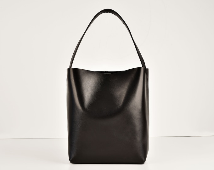 Square Bucket Bag in Black Genuine Leather