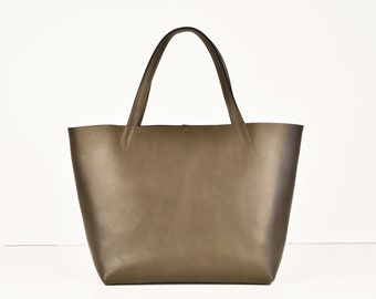 Large Tote in Elephant genuine leather