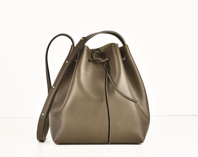 Classic bucket bag, real leather, elephant