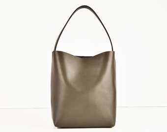 Bolso cubo cuadrado en piel auténtica de elefante.