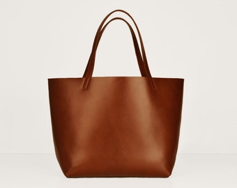 Large Tote in Chestnut, genuine leather