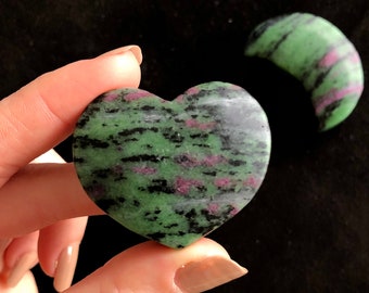 Ruby Zoisite Heart Gemstone, Anyolite Healing Crystal, Fire Earth Element Stone