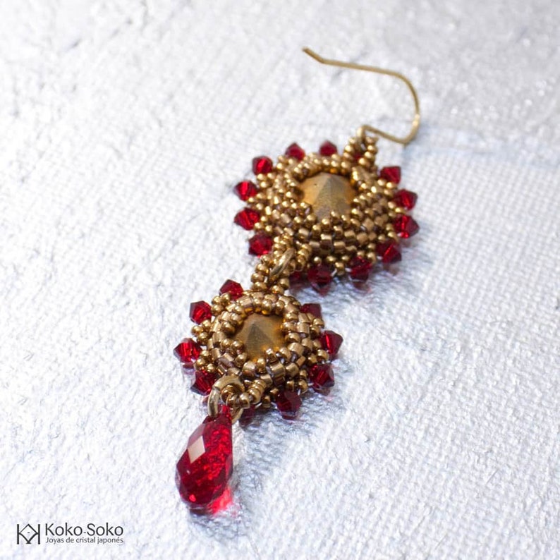 Ring with antique Swarovski crystal in red and gold Japanese glass beads image 4