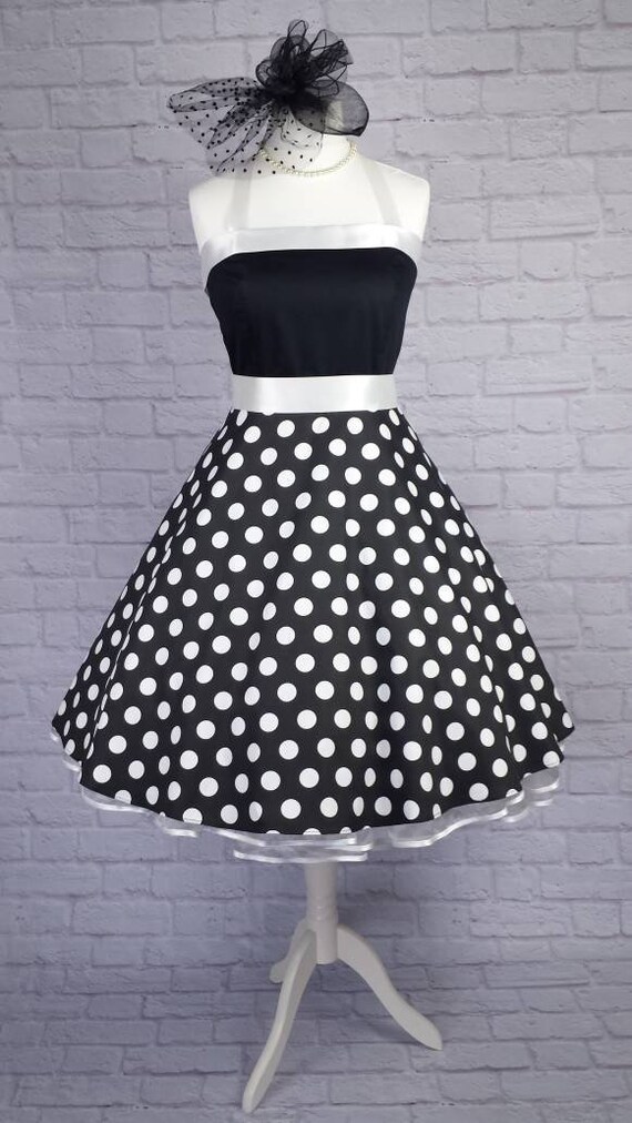 rockabilly dress with and without petticoat