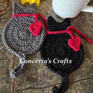 Crocheted Cat Coasters Set: Cotton Yarn with Removable Scarf