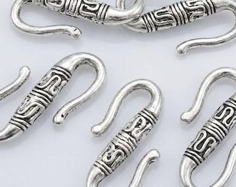30 S-fasteners, hook fastener, closure, silver