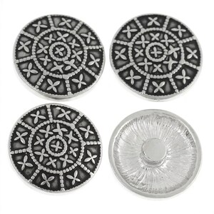 Button, push button, metal