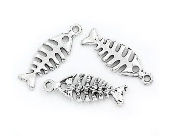 100 pendants, fish, silver
