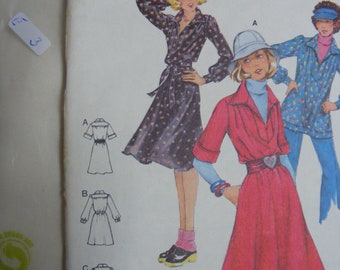 Burda 10499 Sewing Pattern, Two Size Cut 152-164, Dress, Blouse, (E3)