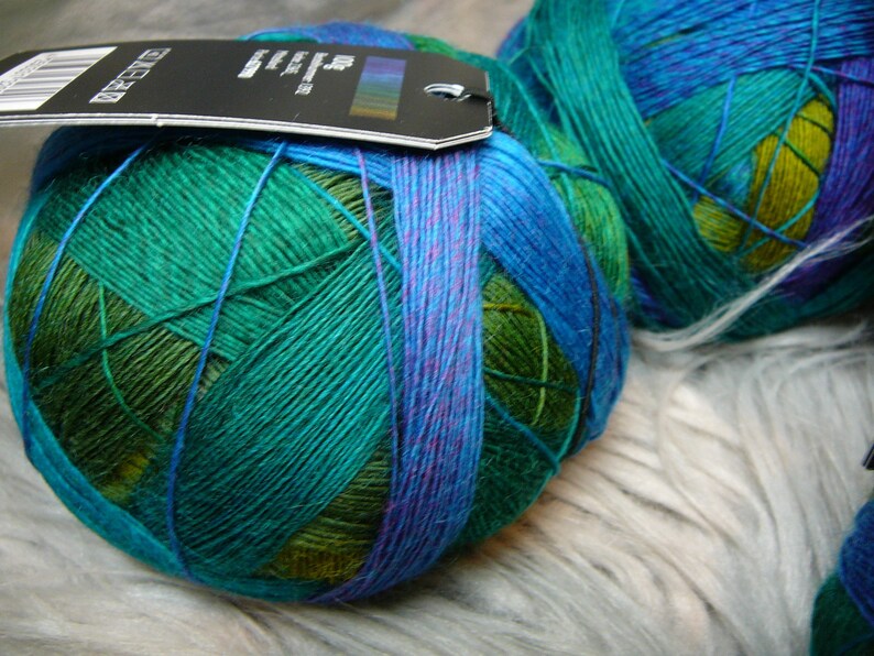 Laceball 100 coloured wool gradient 100/% wool midlands virgin wool gradual colour knitting yarn lace lace yarn poppel