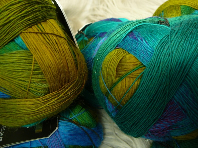 Laceball 100 coloured wool gradient 100/% wool midlands virgin wool gradual colour knitting yarn lace lace yarn poppel