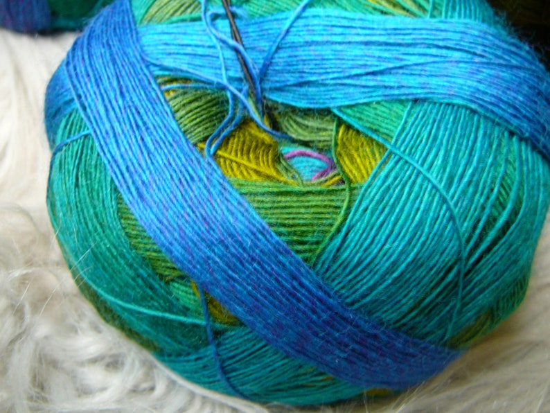 Laceball 100 coloured wool gradient 100/% wool midlands virgin wool gradual colour knitting yarn lace lace yarn poppel