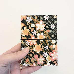 Mini Album ad organetto per Instax Mini, 18 pagine frontali, carta giapponese fiori, variante con tagli per foto, fatto a mano in Italia