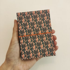 Mini Album ad organetto per Instax Mini, 18 pagine frontali, cover blu foglie, variante con tagli per foto, fatto a mano in Italia