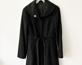 Vintage Cheap Monday vinterkappa // Svart lång kappa storlek Extra Small // Svart vintage Swing Coat