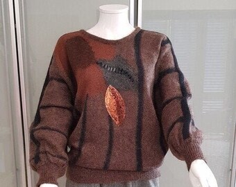 pull en laine Escada vintage // Pull vintage super mignon avec manches chauve-souris d’Escada // pull mohair escada