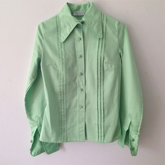 Vintage 60s fitted Blouse || Pastel Green fitted T