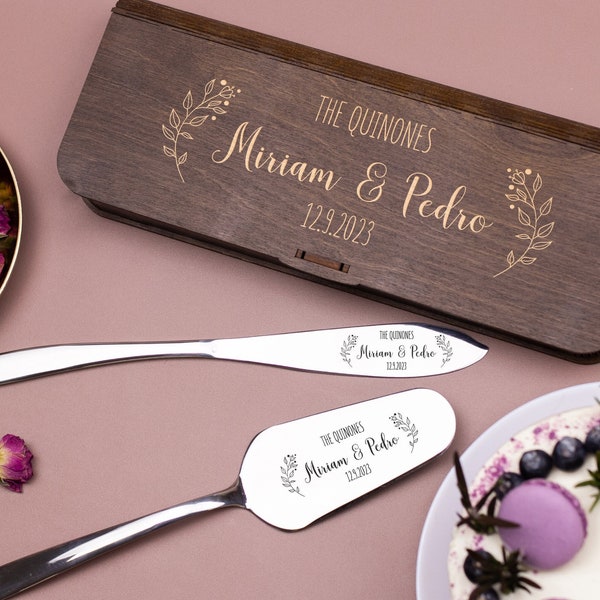 Personalized wedding cake cutting set - Wedding cake serving set - Wedding cake knife set