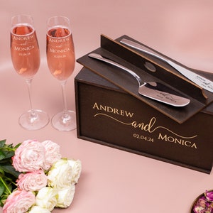 Juego de bodas personalizado, juego de copas de boda para él y para ella y servidor de tartas, cuchillo de tarta personalizado, copas de champán para bodas
