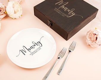 Personalized Wedding set - Cake Plate and Forks - Dessert Fork Set - Mr and Mrs Forks - Wedding gift