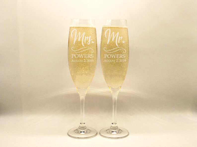 Personalized Mr and Mrs Wedding Flutes Champagne Toasting Etsy