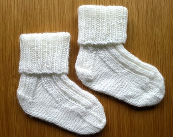 Baby socks, baby booties, hand knitted in white wool, 0 to 6 months size, new baby gift, Christening gift