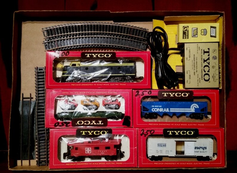 Vintage 1960s Tyco HO Scale Electric Trains Penney's Exclusive Train