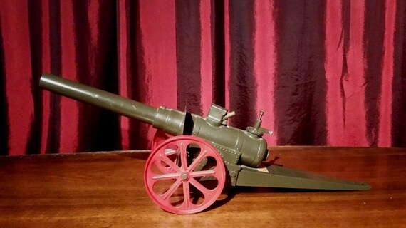 Vintage Original 1960s Cast Iron Big Bang 25 Inch 15FC Green