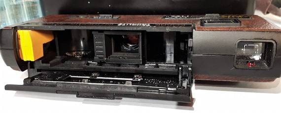 Vintage 1975 Kodak Trimlite Instamatic 48 Camera With Custom Full