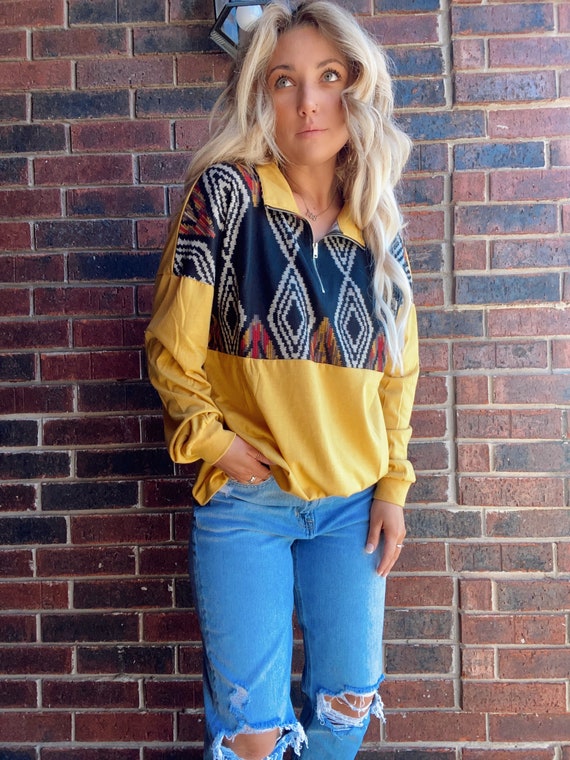 Rodeos Aztec Print Pullover-mustard 