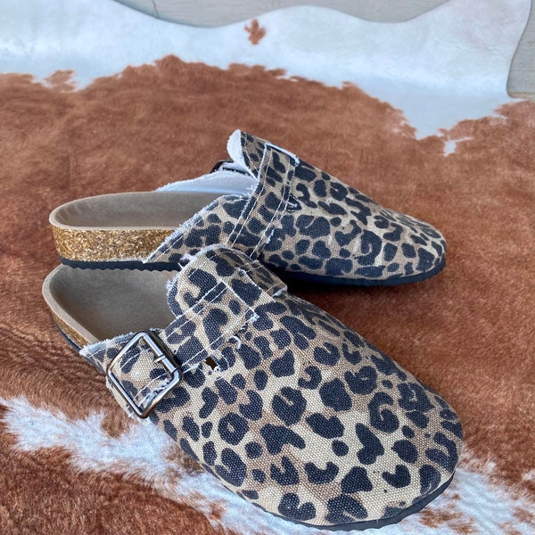 carlson closed toe sandals