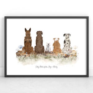 Peut inclure: Une illustration aquarelle de cinq animaux de compagnie assis en rang. Les animaux sont un chien brun et blanc, un chien brun, un chat, un chien brun et blanc et un chien noir et blanc. Les animaux sont assis sur une plateforme en bois avec de l'herbe et des fleurs. Les noms des animaux sont écrits sous la plateforme : Sally, Bella, Willow, Skye et Bailey.