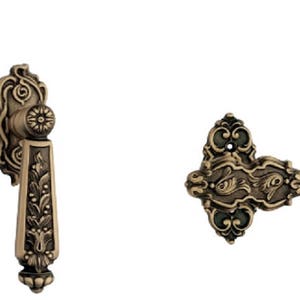 Epoca - Vintage Louis XVI Style window handle collection