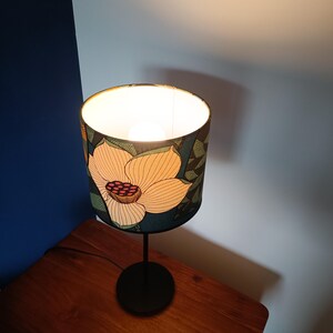 Lampe De Chevet Faïence Multicolore - Pied Fleurs + Abat-jour, Style Classique