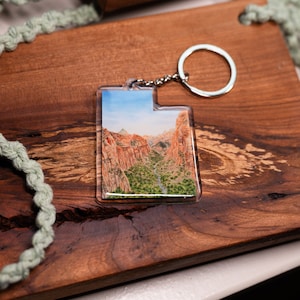 Zion National Park Keychain, Utah Keychain, Utah Artwork, State keychain, State Souvenirs, Home State Keychains