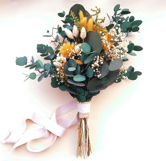 Ramo pequeño de flores preservadas color mostaza y greenery - Small  greenery bouquet with mustard flowers and eucalyptus - wedding bouquet