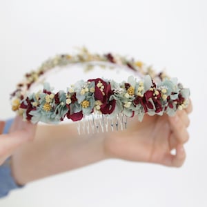 Dusty blue & burgundy reversible flower crown made with preserved flowers // Corona de flores preservadas azul y burdeos