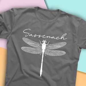 Sassenach Dragonfly T-Shirt, Short-Sleeved Scottish Outlander Tee, Gift for Her