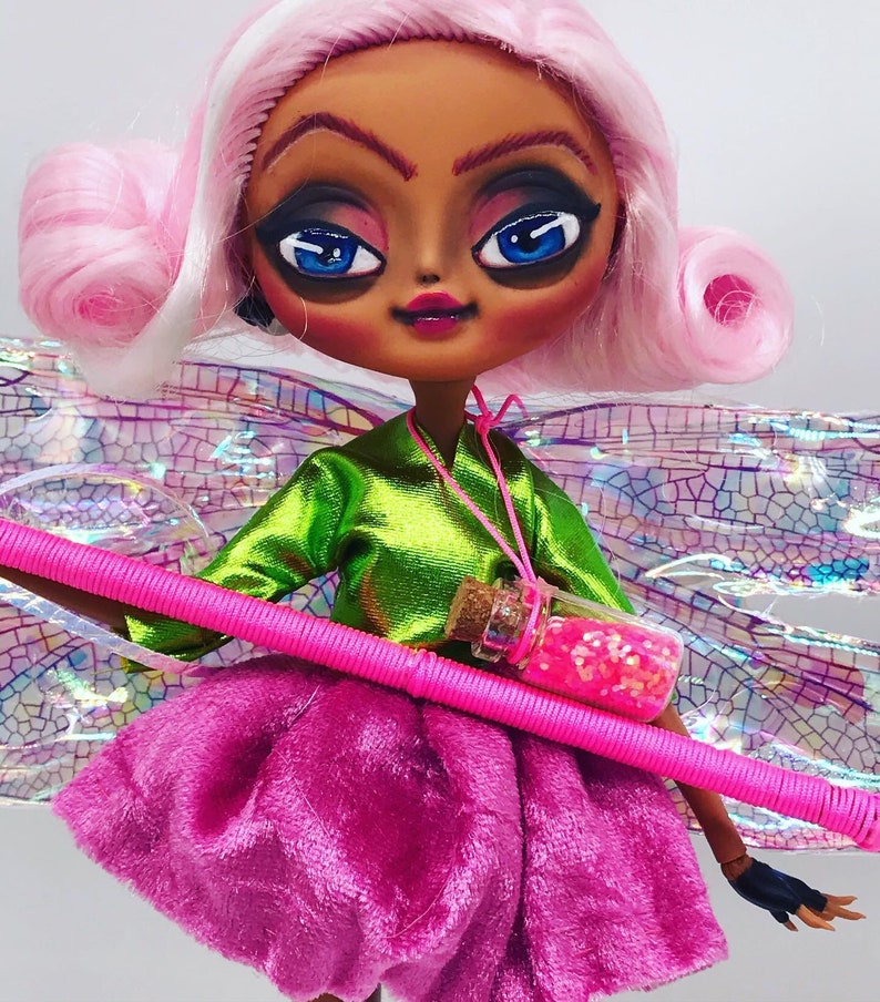 monster high lol dolls