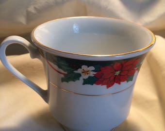 Tienshan Fine China Deck the halls tea cups