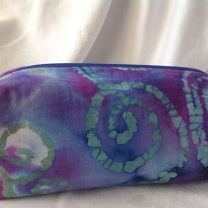 Multi Functional Fully Lined and Zippered Bag