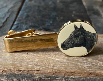 Deer Buck Tie Pin Chain Scrimshaw Marked Barlow 1960/'s Vintage Free Shipping
