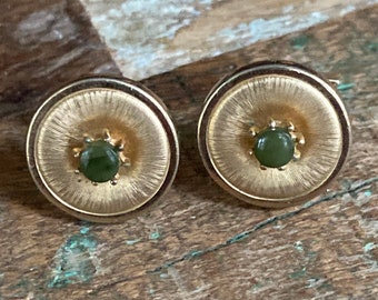 Vintage Mens Swank Jade Cabochon and Gold Cufflinks dr71