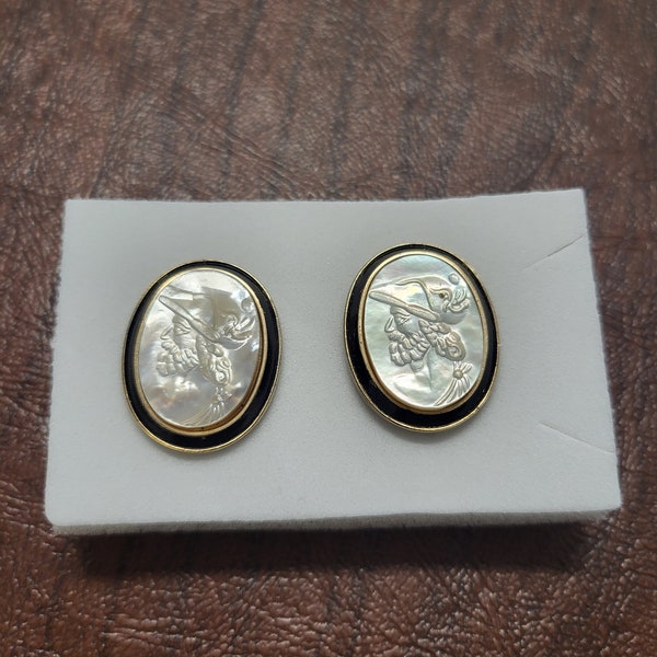 Swank Mother of Pearl Greek Soldier Cameo Cufflinks, Vintage Gold-Tone Cufflinks with MOP Cameo & Black Enamel Frame, Soldier Cufflinks