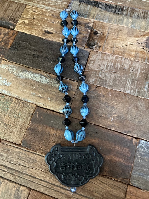 Lovely Molly Dove black and blue beaded necklace w