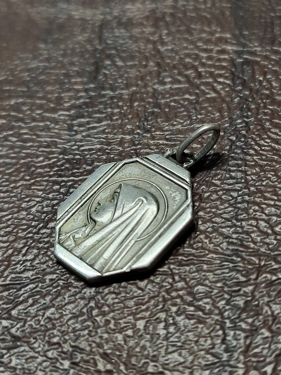 Vintage French Sterling Silver Virgin Mary Medal/… - image 6