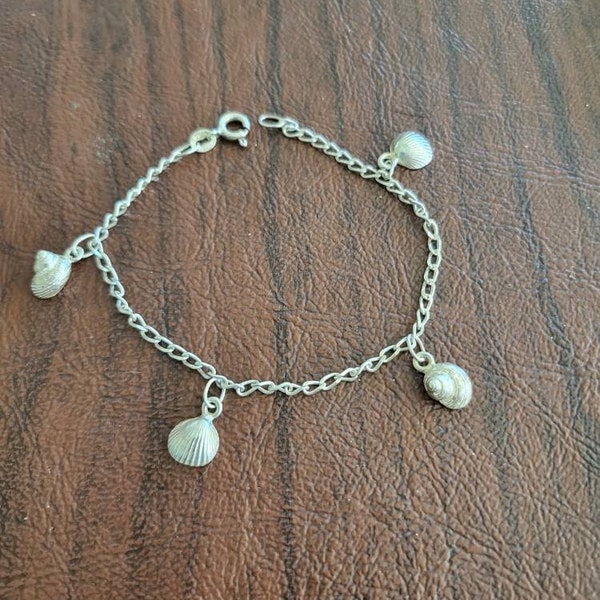 Vintage Italian Sterling Silver Shell Charm Bracelet, 7 Inch Sterling Bracelet with 4 Small Seashell Charms, Beach Vacation Bracelet