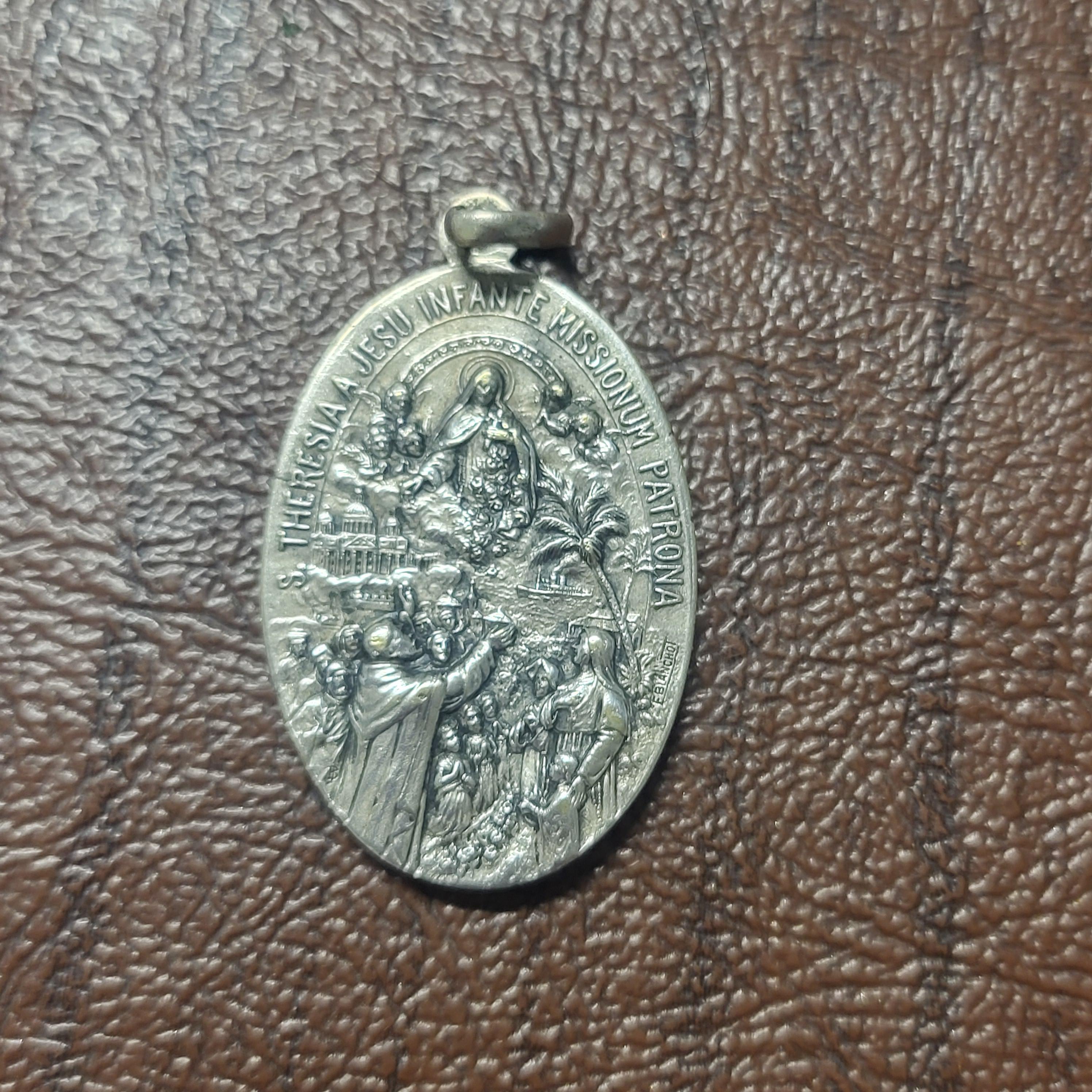 Vintage 1929 Pope Pius XI & St. Therese Medal, 2 Sided Italian
