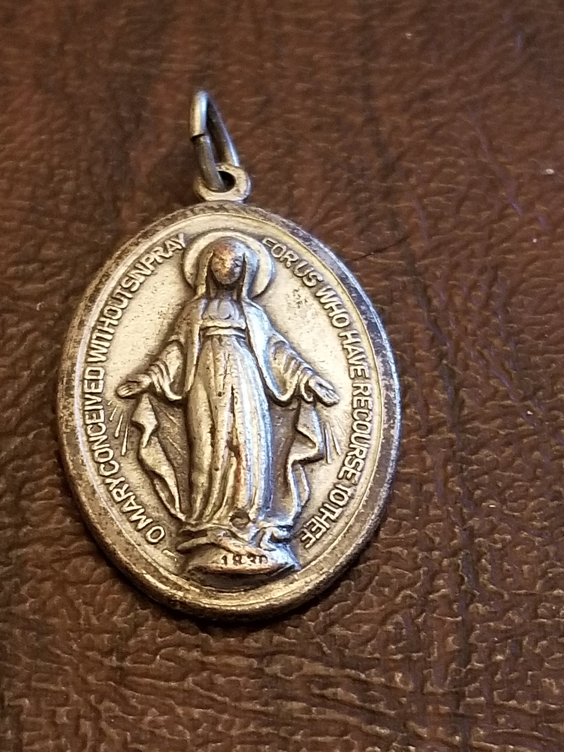 Vintage Diocese of Brooklyn Campaign Miraculous Medal 1960 image 2