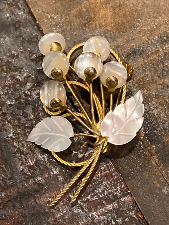 Vintage mother of pearl best sale brooch